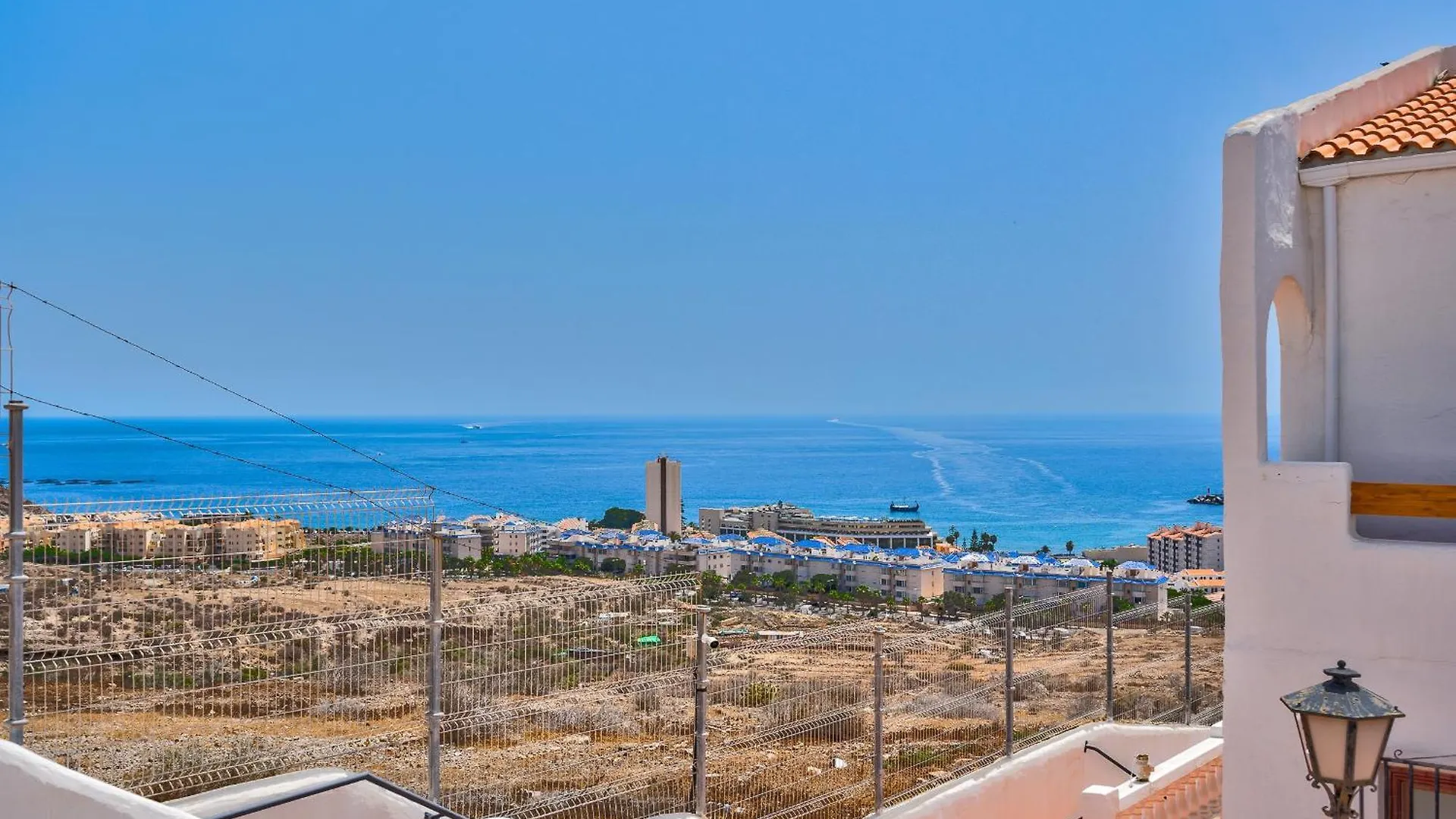 Port Royal Ocean View Apartment In Los Cristianos 西班牙
